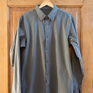 Lululemon venture slim fit button down grey sage